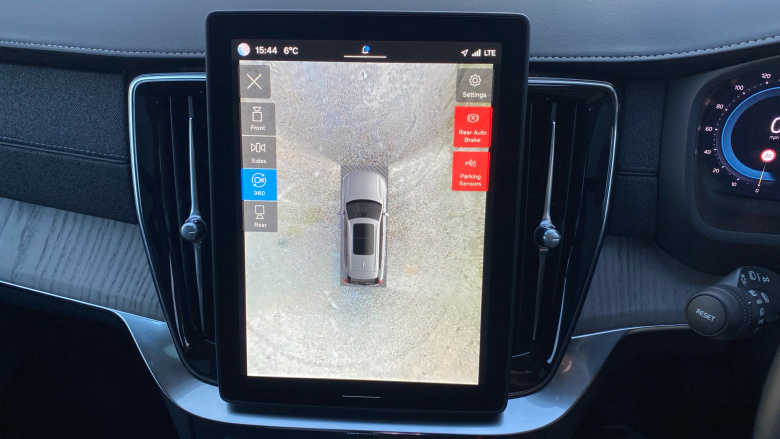 Volvo XC90 2.0 T8 PHEV Ultra Dark 5dr AWD Geartronic Estate